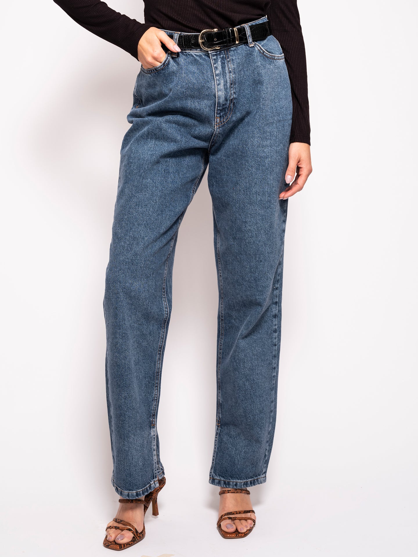 Mom Jeans With Slit Detail